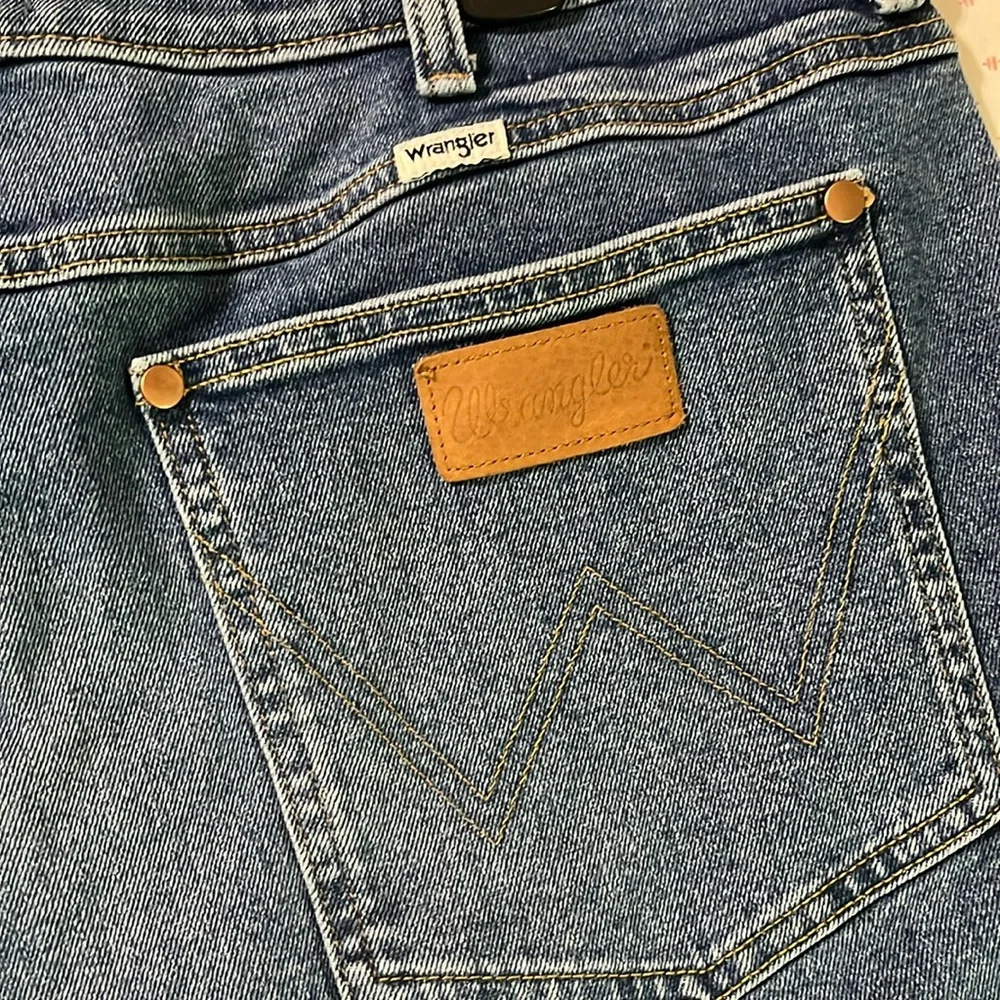 Wrangler Wanderer 622 High Rise Flare jeans size 33x30 - Picture 7 of 15